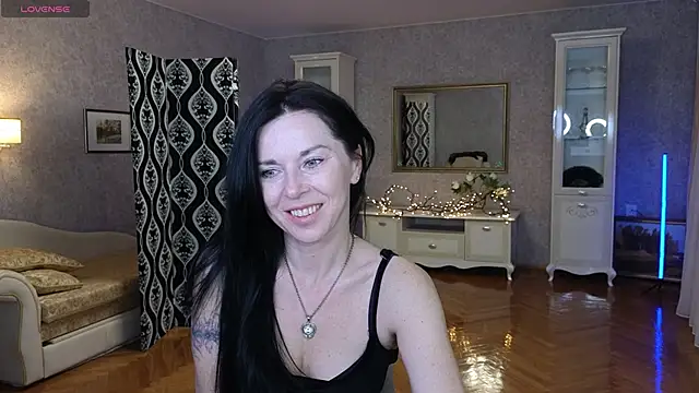 LinaJoy online show from 04-15-26, 08:09