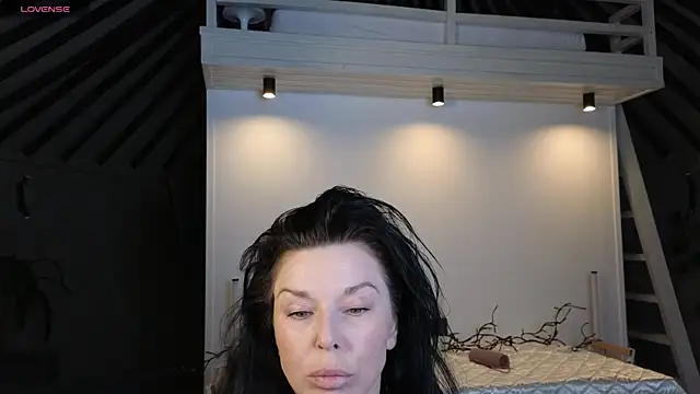Snapshot of LinaJoy chatting on 05-21-26, 06:05 LinaJoy online show from 05-21-26, 06:05