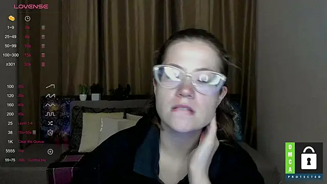 Snapshot of Alicia_redfollow chatting on 10-02-25, 11:24 Alicia redfollow online show from 10-02-25, 11:24