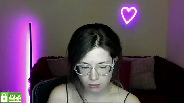 Snapshot of Alicia_redfollow chatting on 03-07-25, 12:34 Alicia redfollow online show from 03-07-25, 12:34