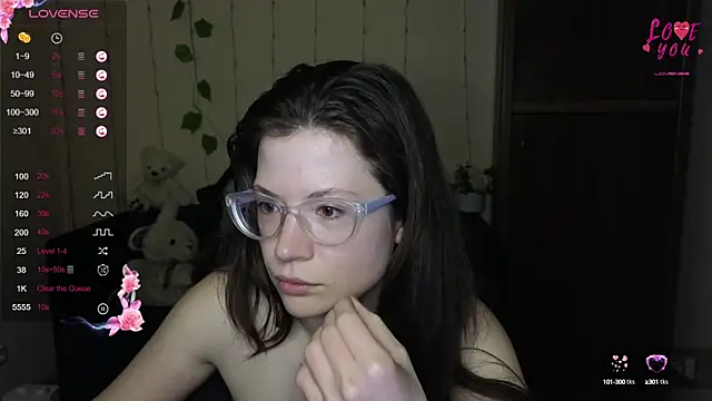 Snapshot of Alicia_redfollow chatting on 03-22-25, 09:24 Alicia redfollow online show from 03-22-25, 09:24