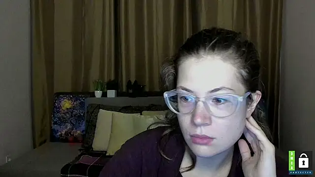 Snapshot of Alicia_redfollow chatting on 10-09-25, 11:00 Alicia redfollow online show from 10-09-25, 11:00