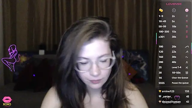 Snapshot of Alicia_redfollow chatting on 03-18-25, 03:34 Alicia redfollow online show from 03-18-25, 03:34