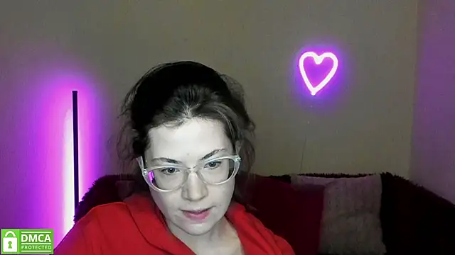 Snapshot of Alicia_redfollow chatting on 03-07-25, 06:24 Alicia redfollow online show from 03-07-25, 06:24