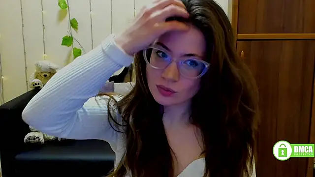 Snapshot of Alicia_redfollow chatting on 03-03-25, 03:54 Alicia redfollow online show from 03-03-25, 03:54