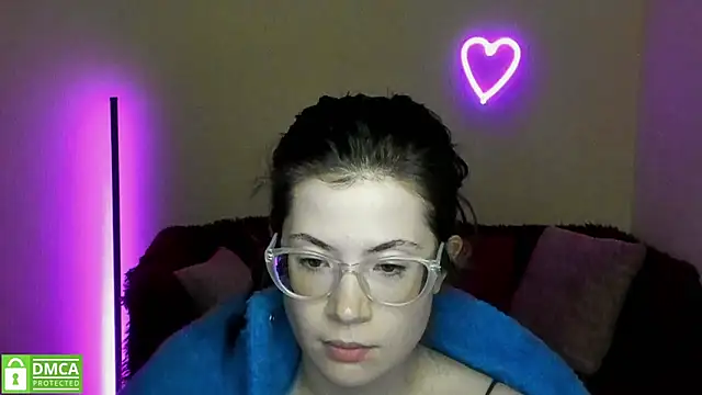 Snapshot of Alicia_redfollow chatting on 03-06-25, 03:35 Alicia redfollow online show from 03-06-25, 03:35