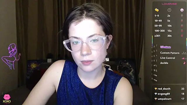 Snapshot of Alicia_redfollow chatting on 03-09-25, 09:36 Alicia redfollow online show from 03-09-25, 09:36