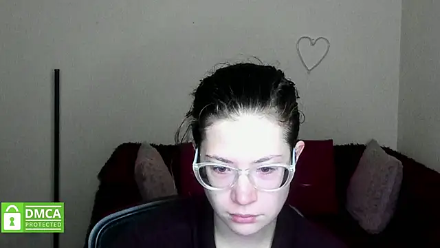 Snapshot of Alicia_redfollow chatting on 10-18-25, 11:23 Alicia redfollow online show from 10-18-25, 11:23