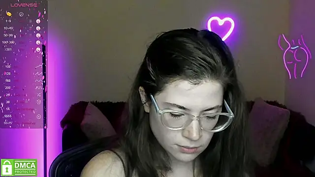Snapshot of Alicia_redfollow chatting on 03-11-25, 03:34 Alicia redfollow online show from 03-11-25, 03:34