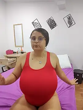Miss balloonsmila online show from 03-07-25, 12:48