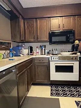 InterRacialFacial7296 online show from 12-21-25, 10:28