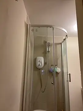 Daddyjohnoo online show from 12-16-24, 06:38