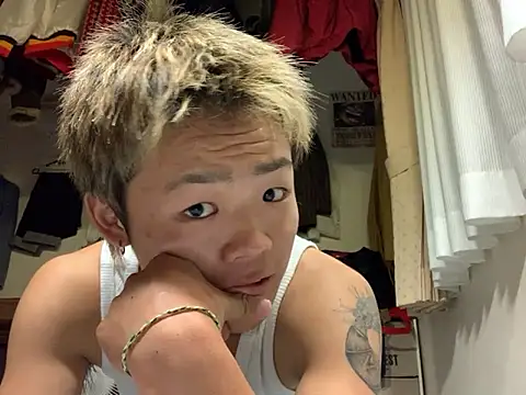 Snapshot of kuma0908 chatting on 09-11-25, 12:38 kuma0908 online show from 09-11-25, 12:38