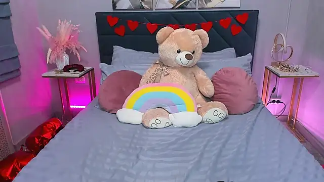 Curvy Dynamite  online show from 02-27-26, 01:06