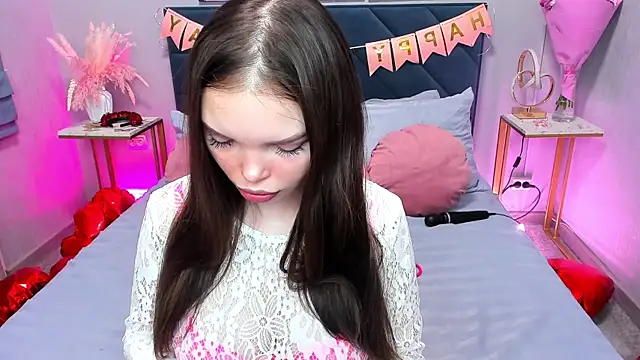 Curvy Dynamite  online show from 03-05-26, 01:13