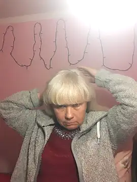 Snapshot of sakura_blonde chatting on 03-07-26, 08:03 sakura blonde online show from 03-07-26, 08:03