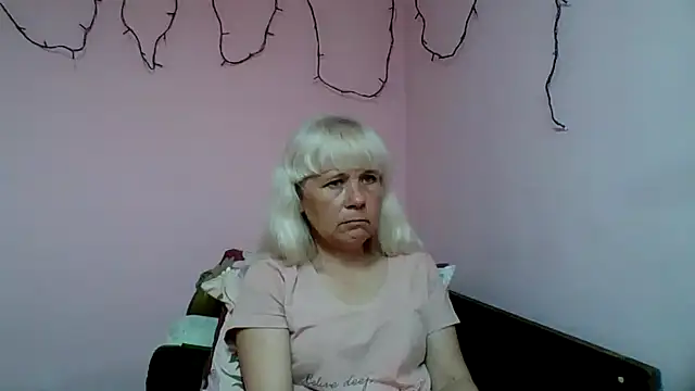 Snapshot of sakura_blonde chatting on 04-04-26, 06:42 sakura blonde online show from 04-04-26, 06:42