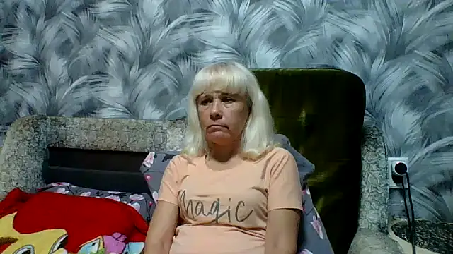 sakura blonde online show from 10-26-25, 05:24