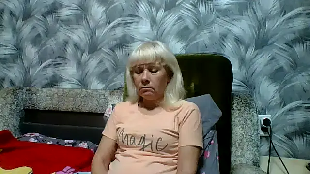 sakura blonde online show from 10-30-25, 06:05