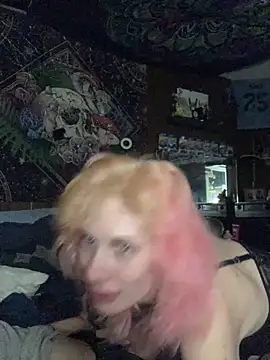 Snapshot of EroticKityii chatting on 06-16-26, 07:19 EroticKityii online show from 06-16-26, 07:19
