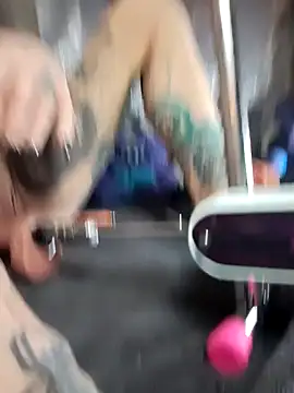 MommyMisfit online show from 10-23-25, 01:15