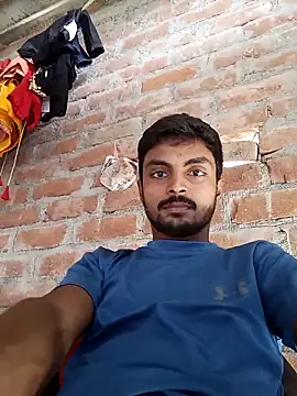 Snapshot of Suraj223kumar chatting on 09-12-25, 04:34 Suraj223kumar online show from 09-12-25, 04:34