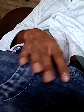 Snapshot of Suraj223kumar chatting on 10-02-25, 04:16 Suraj223kumar online show from 10-02-25, 04:16