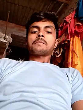 Snapshot of Suraj223kumar chatting on 09-23-25, 01:34 Suraj223kumar online show from 09-23-25, 01:34
