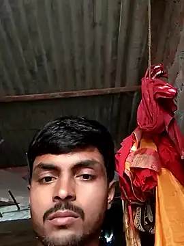 Snapshot of Suraj223kumar chatting on 09-28-25, 01:23 Suraj223kumar online show from 09-28-25, 01:23