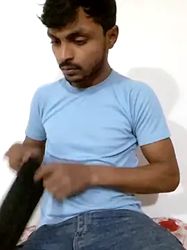 Suraj223kumar online show from 12-20-25, 09:56