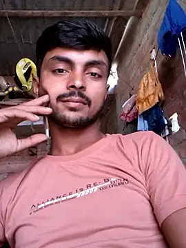 Snapshot of Suraj223kumar chatting on 10-21-25, 10:25 Suraj223kumar online show from 10-21-25, 10:25