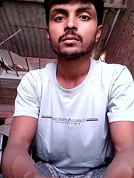 Snapshot of Suraj223kumar chatting on 10-07-25, 03:40 Suraj223kumar online show from 10-07-25, 03:40