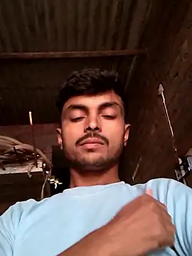 Snapshot of Suraj223kumar chatting on 10-12-25, 12:56 Suraj223kumar online show from 10-12-25, 12:56