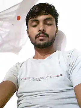 Snapshot of Suraj223kumar chatting on 07-25-26, 08:00 Suraj223kumar online show from 07-25-26, 08:00