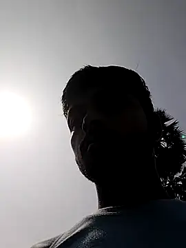Snapshot of Suraj223kumar chatting on 03-16-26, 04:20 Suraj223kumar online show from 03-16-26, 04:20