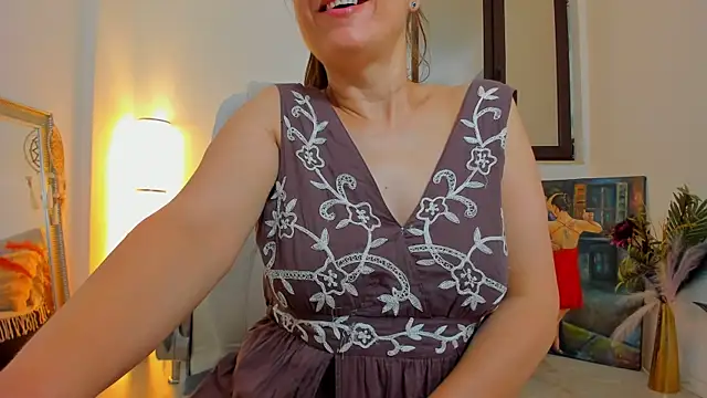 Julya Anna online show from 07-18-26, 05:05