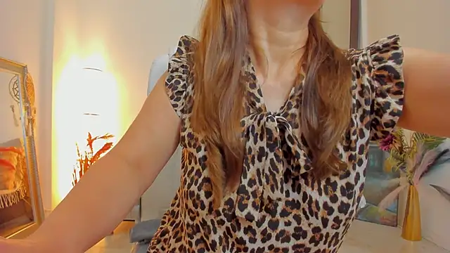 Julya Anna online show from 07-20-26, 04:31