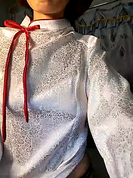 Lucy limon online show from 10-27-25, 06:20