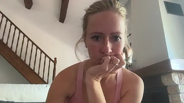 Emmy frenchie online show from 11-10-25, 11:15