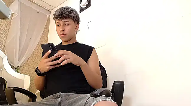 Snapshot of ThorLatinSex chatting on 01-23-25, 08:13 ThorLatinSex online show from 01-23-25, 08:13