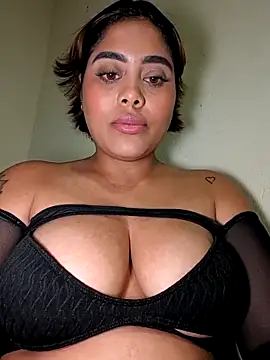 Snapshot of sexystrip02 chatting on 06-07-26, 03:56 sexystrip02 online show from 06-07-26, 03:56