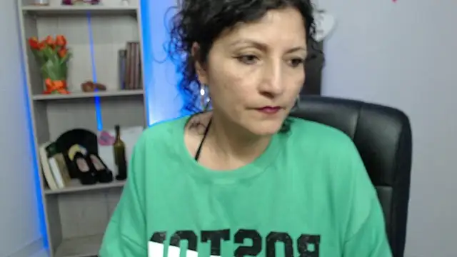 Snapshot of arianna_ros3 chatting on 03-04-25, 06:50 arianna ros3 online show from 03-04-25, 06:50