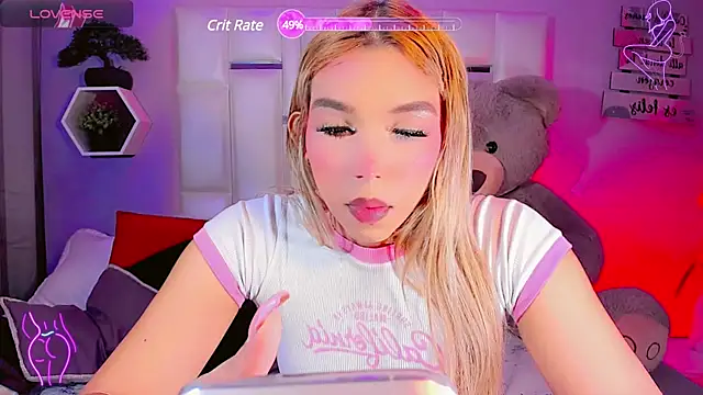 Snapshot of Aileen_18 chatting on 01-31-25, 12:28 Aileen 18 online show from 01-31-25, 12:28