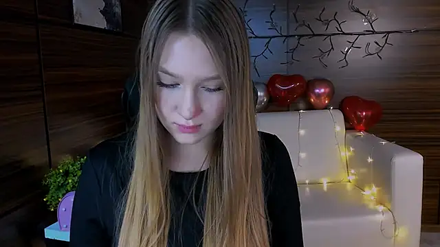 Snapshot of playful_sophie chatting on 03-04-25, 04:06 playful sophie online show from 03-04-25, 04:06