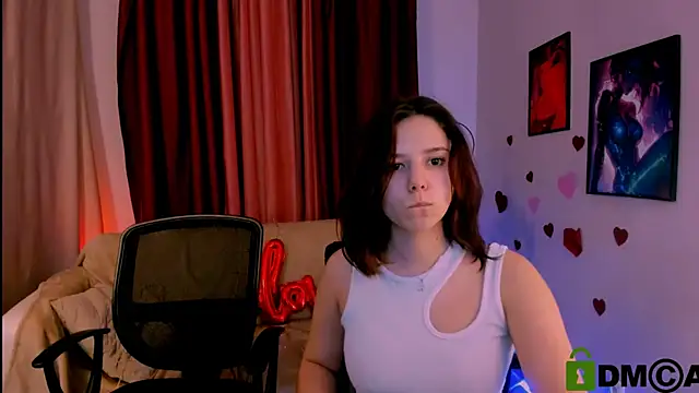 Snapshot of playful_sophie chatting on 02-26-25, 02:30 playful sophie online show from 02-26-25, 02:30