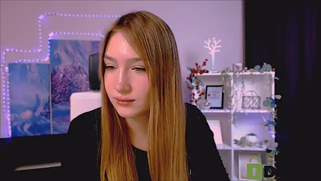 Snapshot of playful_sophie chatting on 02-20-25, 12:08 playful sophie online show from 02-20-25, 12:08