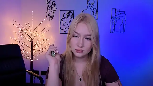 playful sophie online show from 07-20-26, 07:16