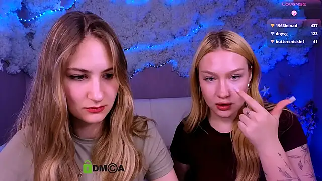 Snapshot of playful_sophie chatting on 06-11-26, 02:53 playful sophie online show from 06-11-26, 02:53