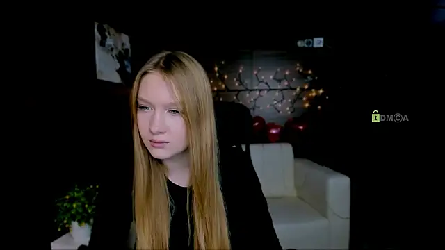 Snapshot of playful_sophie chatting on 03-07-25, 10:35 playful sophie online show from 03-07-25, 10:35