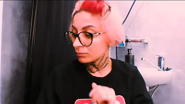 Lucky Deniz online show from 11-24-25, 10:26